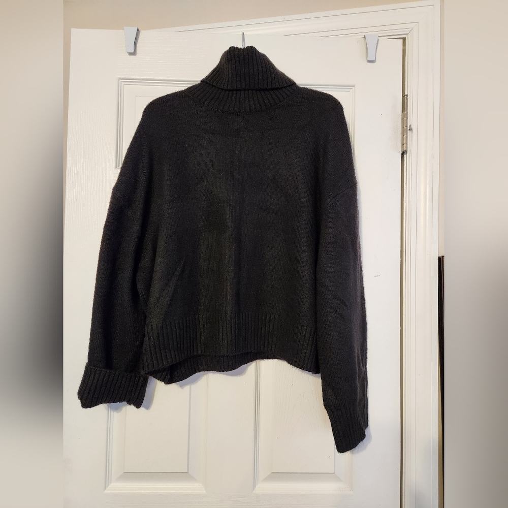 H&M turtleneck sweater